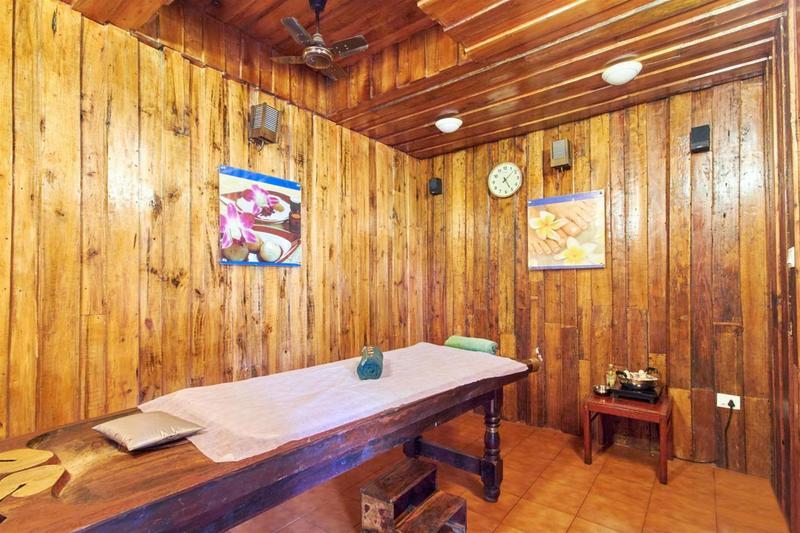 Готель Woods N Spice - Thekkady Kumily Екстер'єр фото