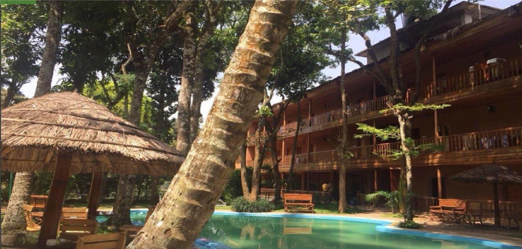 Готель Woods N Spice - Thekkady Kumily Екстер'єр фото